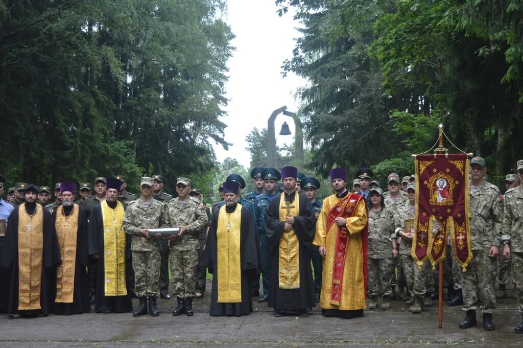 Крестный ход "Церковь и армия" Барановичи МЧС